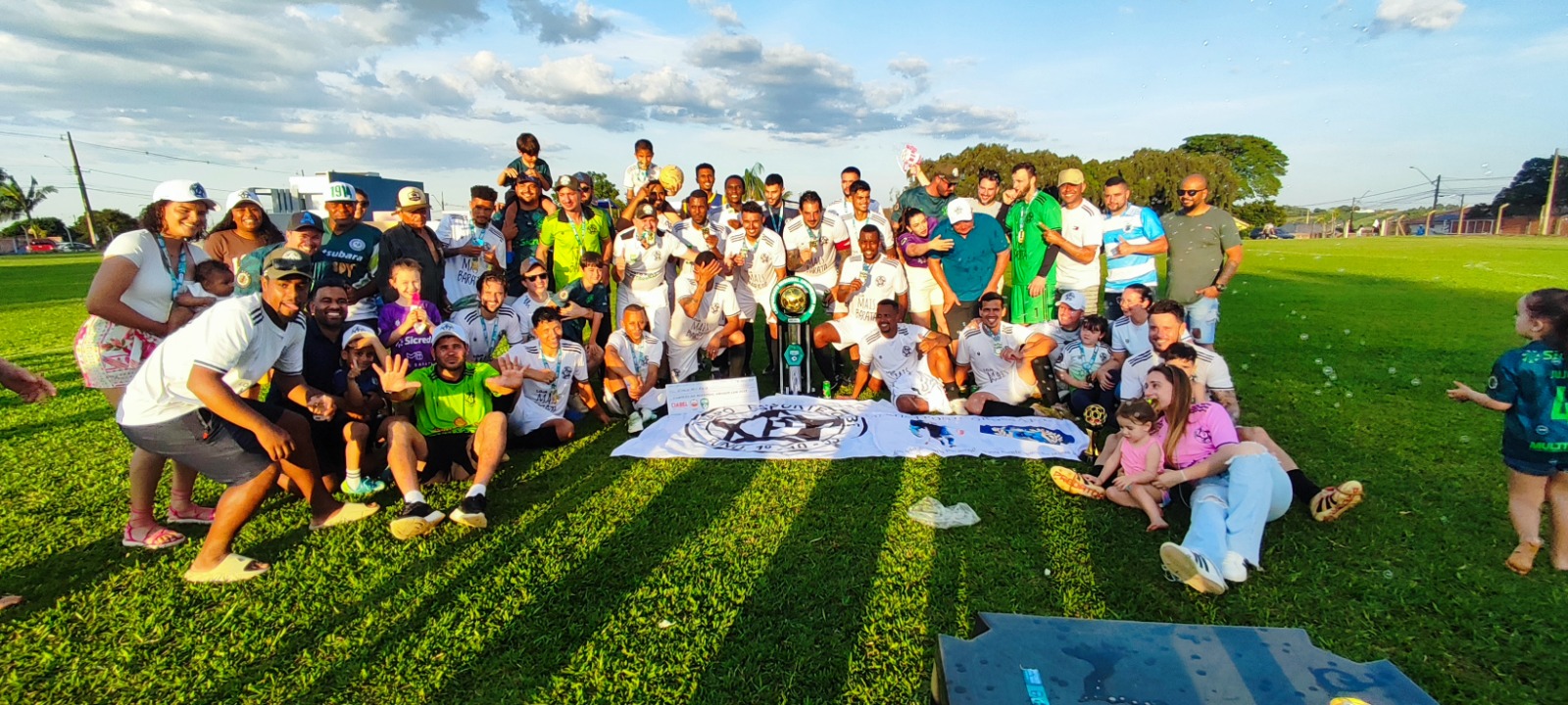 Pirapó Esporte Clube/Multividros/JPG é campeão da Liga de Maringá