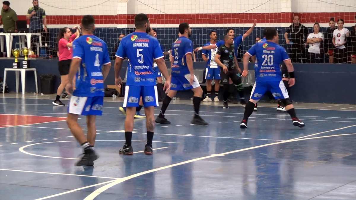 Apucarana sediou fase regional do Campeonato Paranaense de Handebol