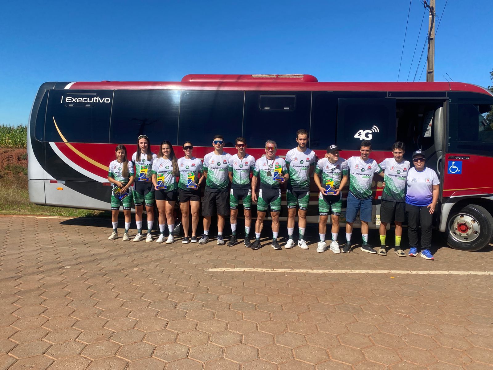 Equipe araponguense de ciclismo disputa 23ª Volta Ciclística de Goiás e obtém 14º lugar na classificação geral