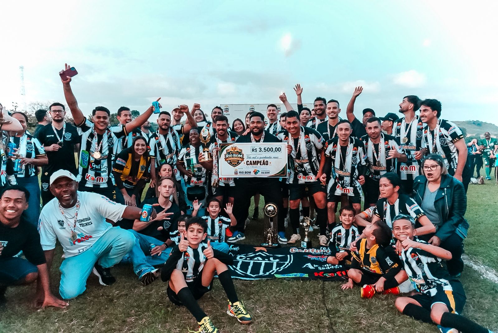 Atlético de Califórnia conquista o título da 3ª Taça Rio Bom de Futebol Amador